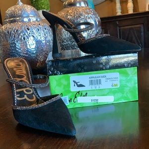 Sam Edelman Black Suede and rhinestone heels size 6, 36